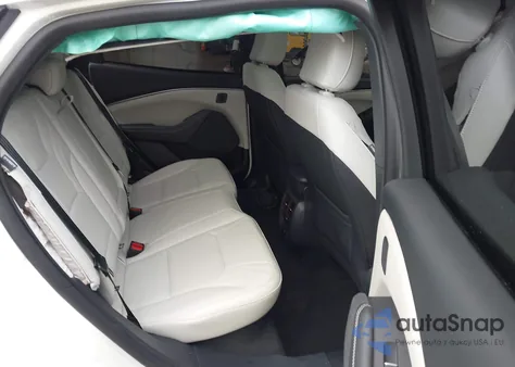 2025 Ford Mustang Mach-E Premium z USA, uszkodzony, nr VIN 3FMTK3R79SMA13477